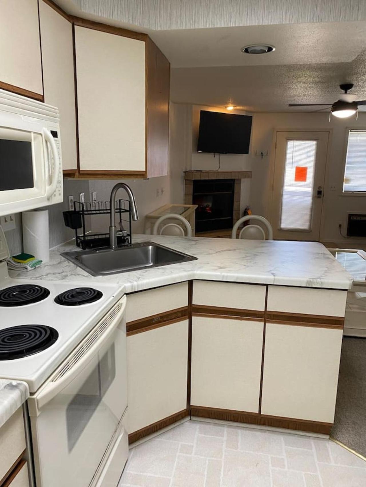 Dells Suite Dreams At Lighthouse Cove Condominiums 威斯康星戴尔 外观 照片