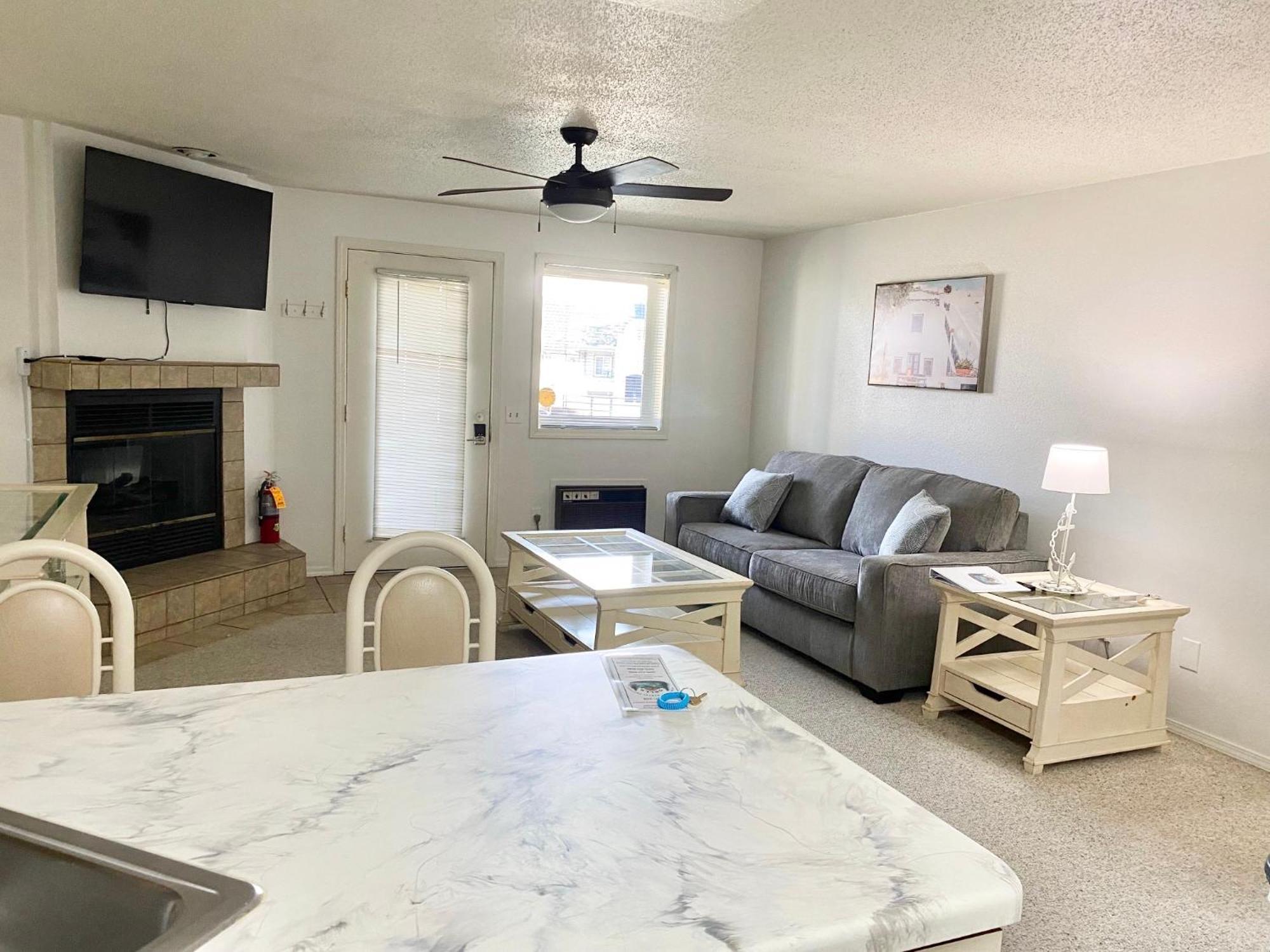 Dells Suite Dreams At Lighthouse Cove Condominiums 威斯康星戴尔 外观 照片