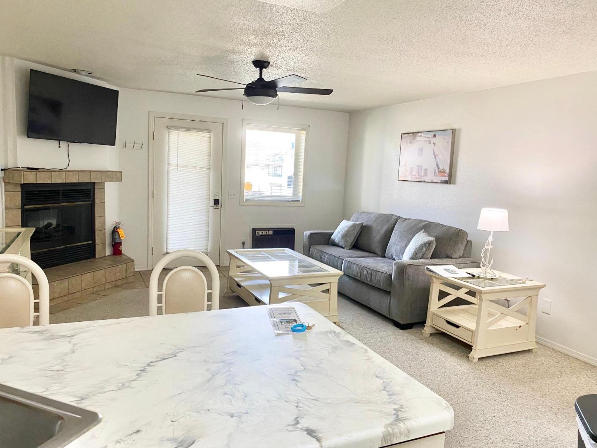 Dells Suite Dreams At Lighthouse Cove Condominiums 威斯康星戴尔 外观 照片