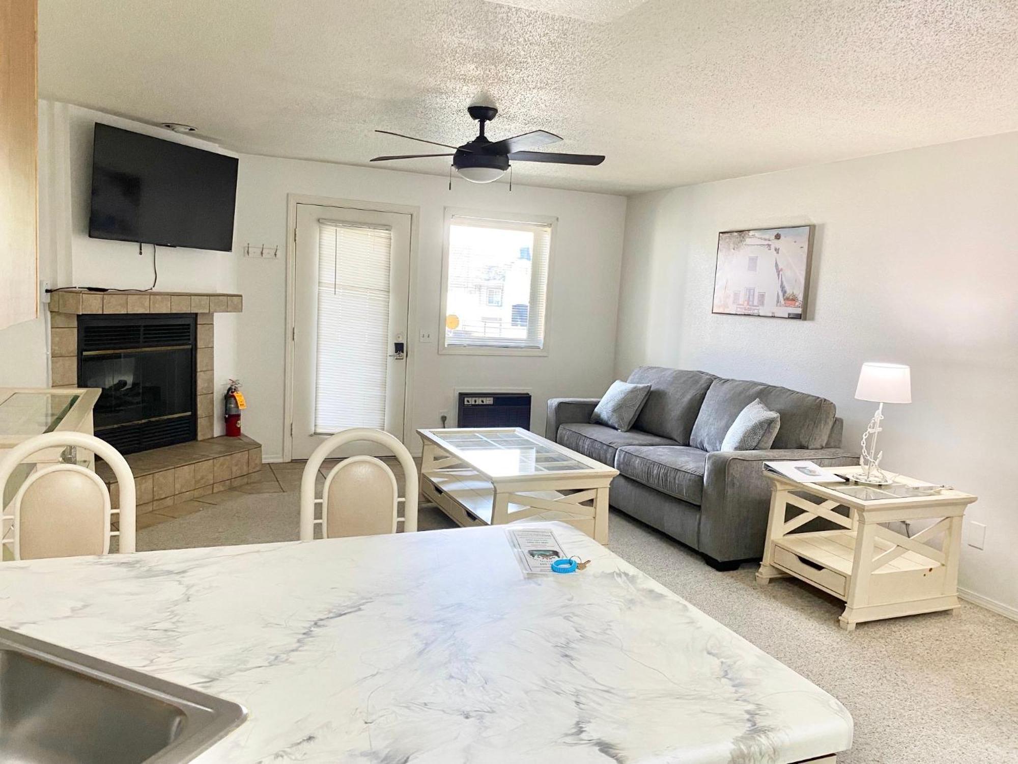 Dells Suite Dreams At Lighthouse Cove Condominiums 威斯康星戴尔 外观 照片